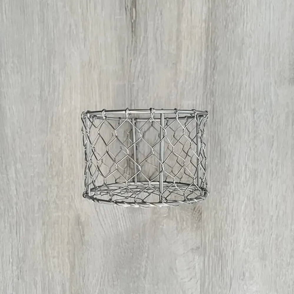 2 pack - Small Wire Basket - 4.5" x 3" Decorative Farmhouse Display